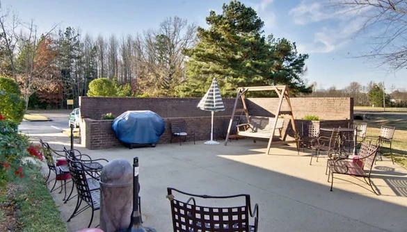 Image of Eiffel Gardens (5)