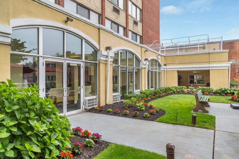 Image of Castle Senior Living at Forest Hills (3)