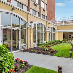 Image of Castle Senior Living at Forest Hills (3)