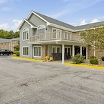 Image of StoneBridge Oak Tree Assisted Living (1)