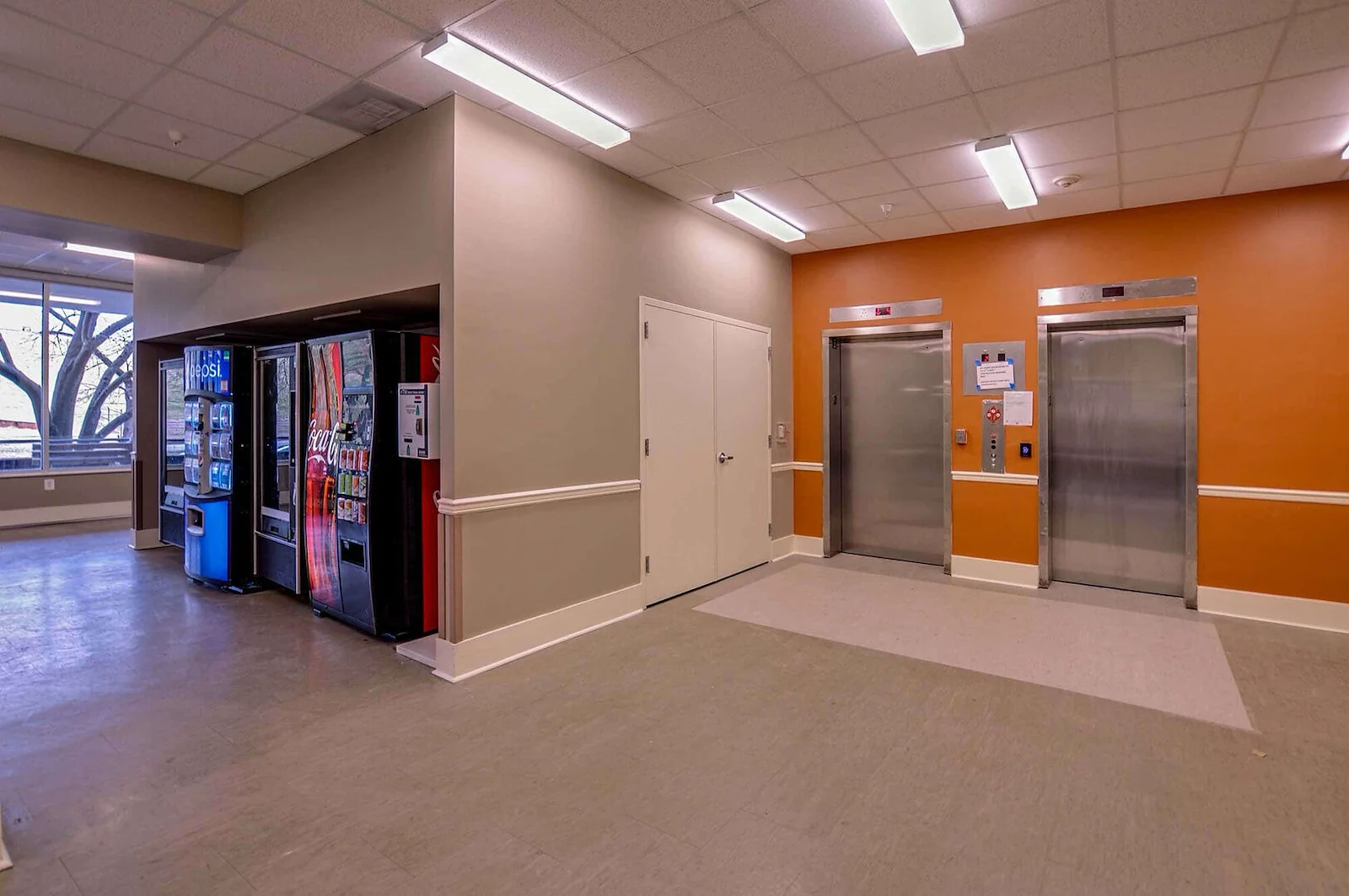 Image of Lakeview Tower (3)