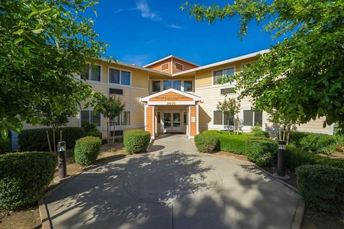 Image of Eskaton Natomas Manor (1)