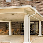 Image of Paramount Senior Living at Fredericksburg (1)