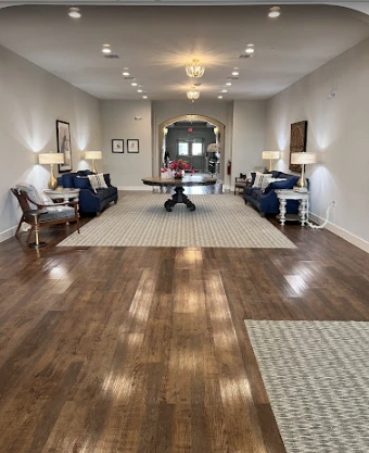 Image of Thomas Manor (3)