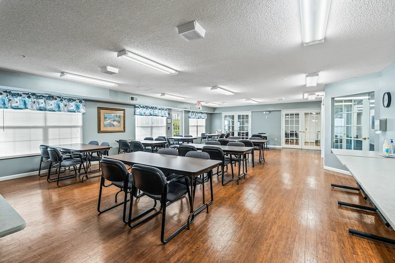 Image of Pheasant Run Senior (3)