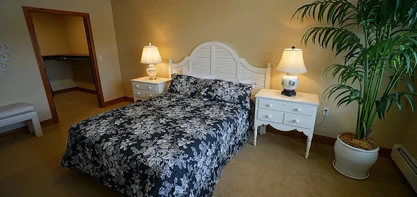 Image of Renaissance by Rennes - De Pere (7)