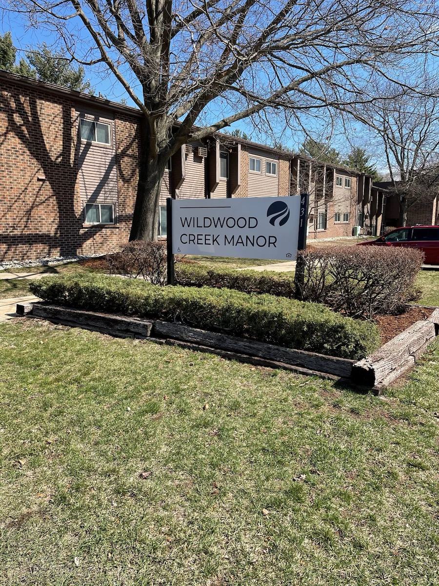 Image of Wildwood Creek Manor Apartments (1)