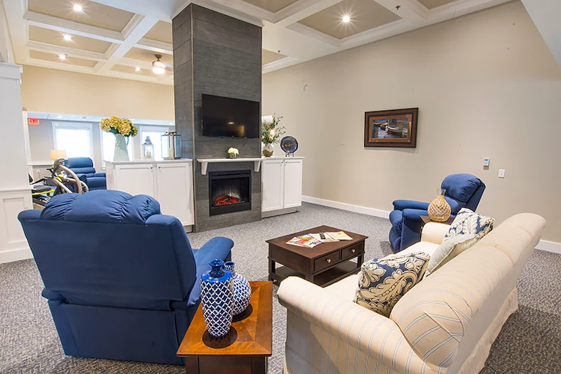 Image of Otterbein Monclova (2)