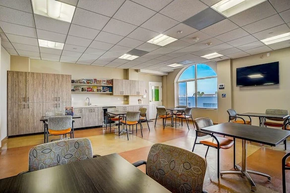 Image of Peninsula Del Rey (5)