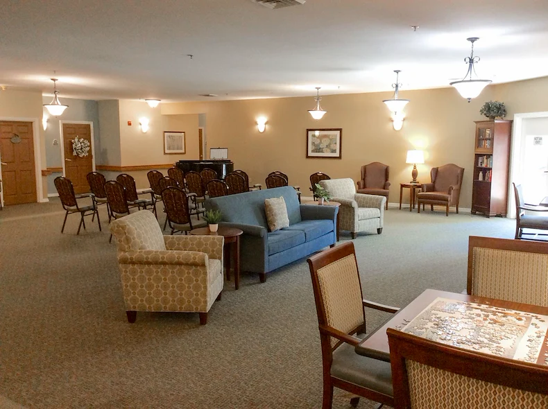 Charter Senior Living of Gainesville, Florida, common visiting area