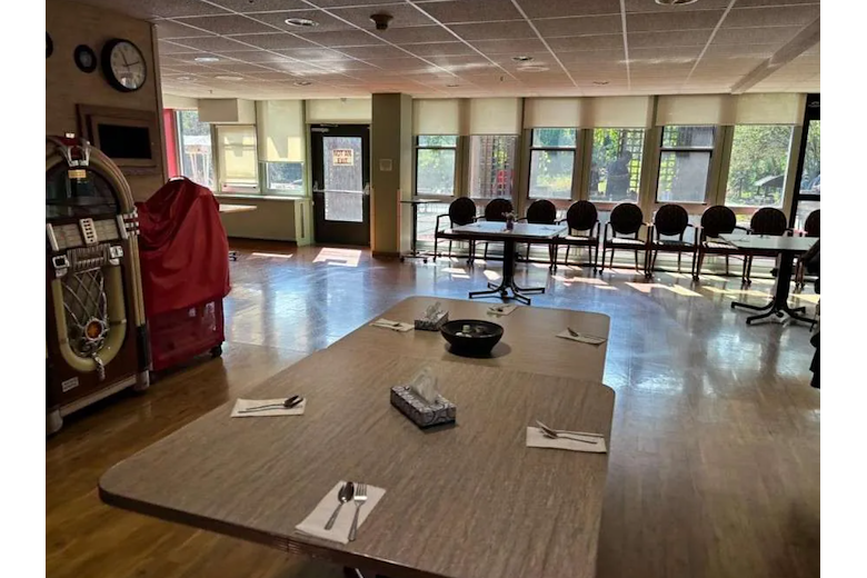 Image of Woodlake Care Center (2)