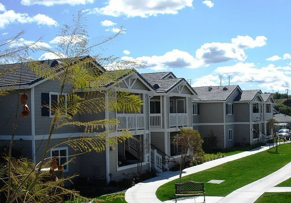 Image of Vintage Crest (2)