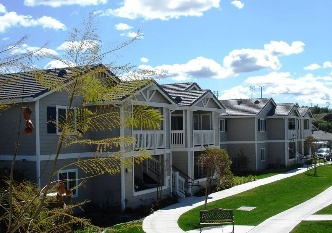 Image of Vintage Crest (2)