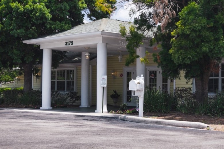 Image of Angels Senior Living at Dunedin (1)