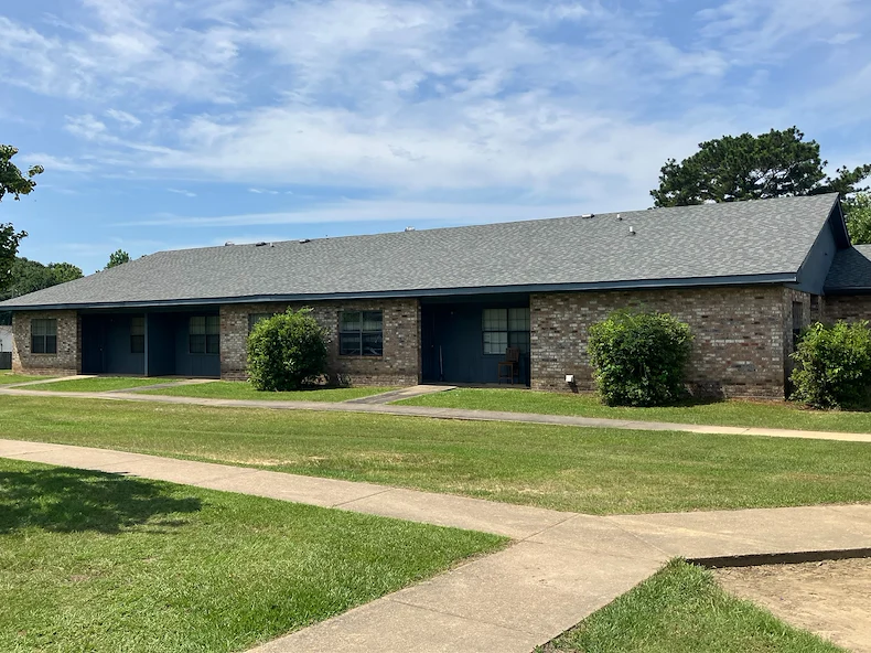 Image of The Willows Apartments (2)