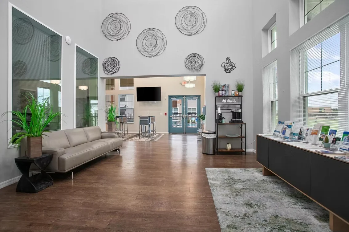 Image of Palos Verdes Senior (3)