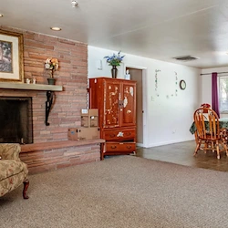 Image of Woodburn Home (3)