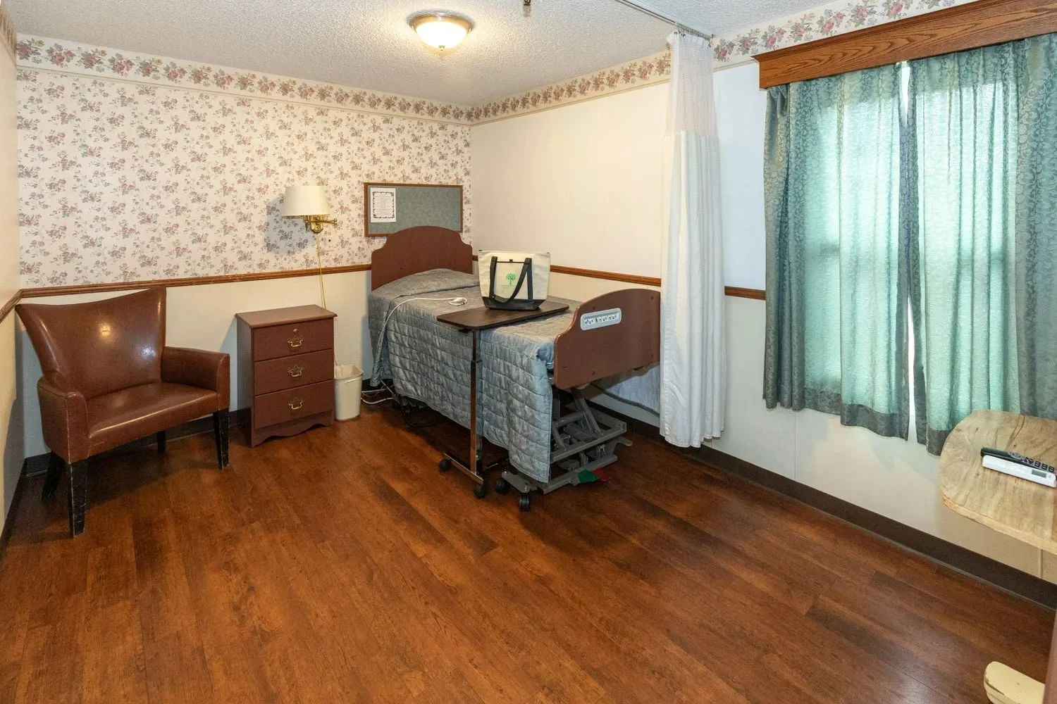 Image of Chatsworth Park Health Care Center (6)