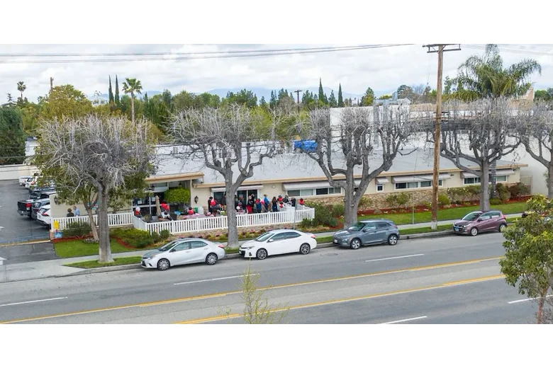Image of Lake Balboa Care Center (3)