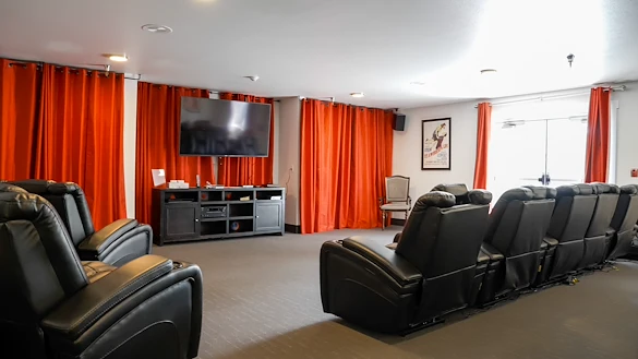 Heatherwood Senior Living theatre