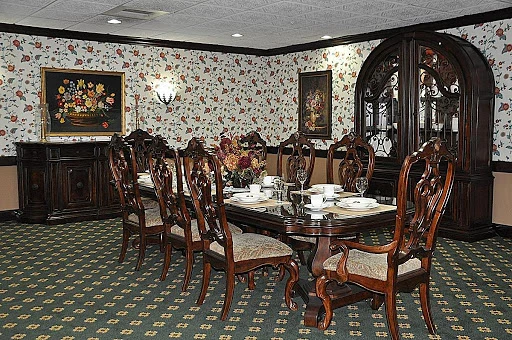 Image of Shaker Gardens Assisted Living (8)