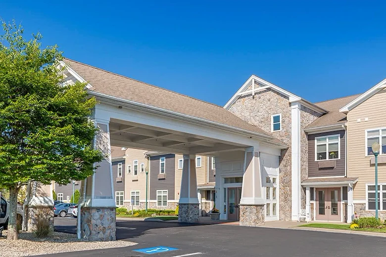Image of Brookdale Centre of New England (1)
