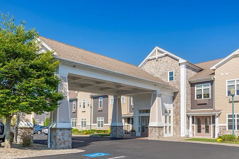 Image of Brookdale Centre of New England (1)