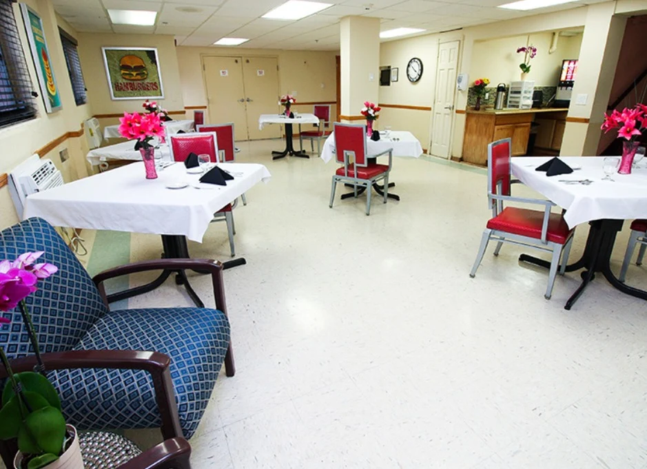 Image of North Lake Care Center And Rehab (4)