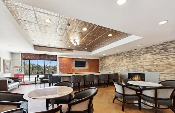 Image of AVIVA Country Club Heights (8)