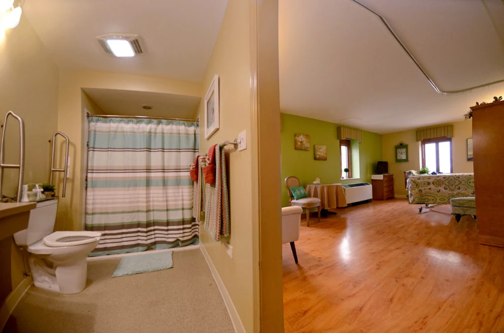 Image of Heisinger Bluffs Rehab and Health Center (5)