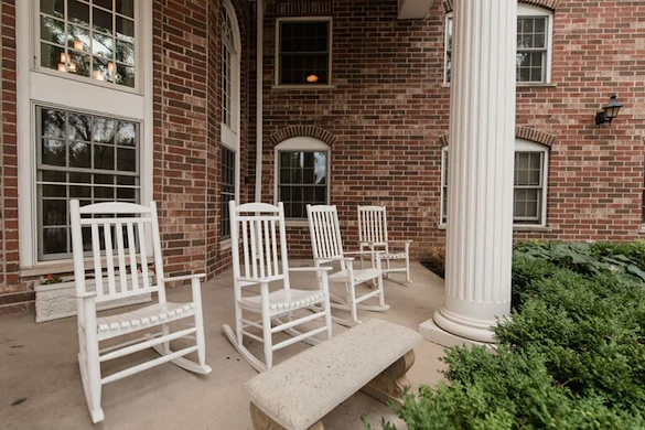 Image of Lilac Senior (2)