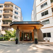 Cristwood Park Main entrance