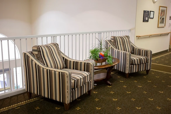 Albany Senior Living by Cogir, assisted living and respite care community in Albany, OR, sitting area