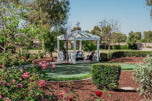 Woodbridge Terrace of Irvine, independent living, assisted living, and memory care in Irvine, CA, outdoor area