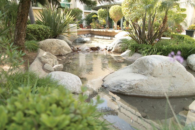 Image of Villa Gardens Senior Living (1)