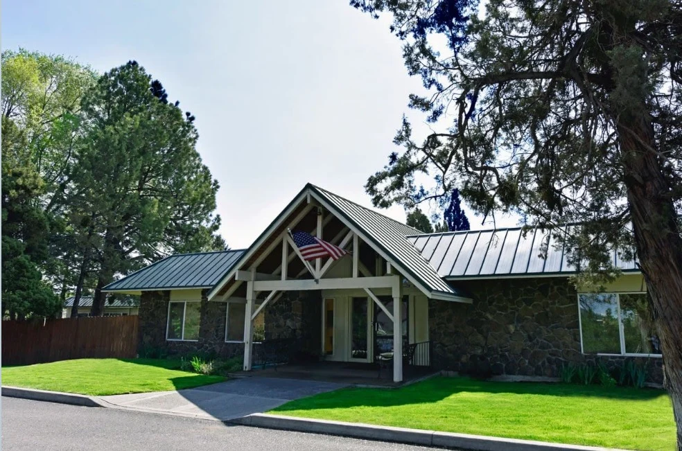 Image of Regency Care Of Central Oregon (2)