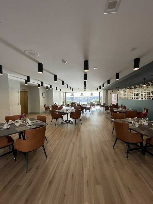 Allendale Senior Living, senior living community offering assisted living, memory care, and respite care in Allendale, NJ, dining room