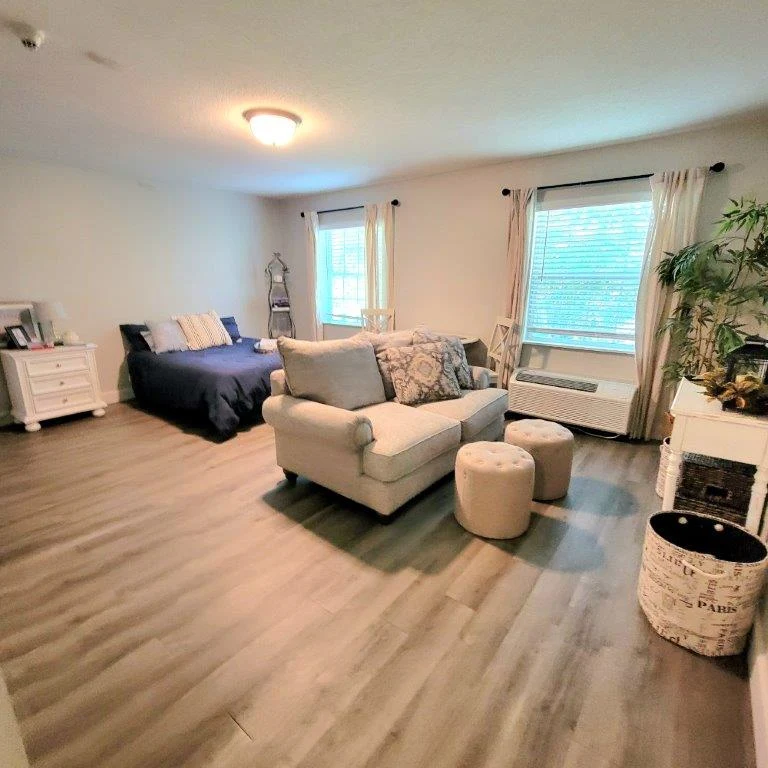 Image of The Pines at Columbia (7)