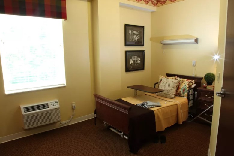 Image of The Villages at Historic Silvercrest Skilled Services (6)
