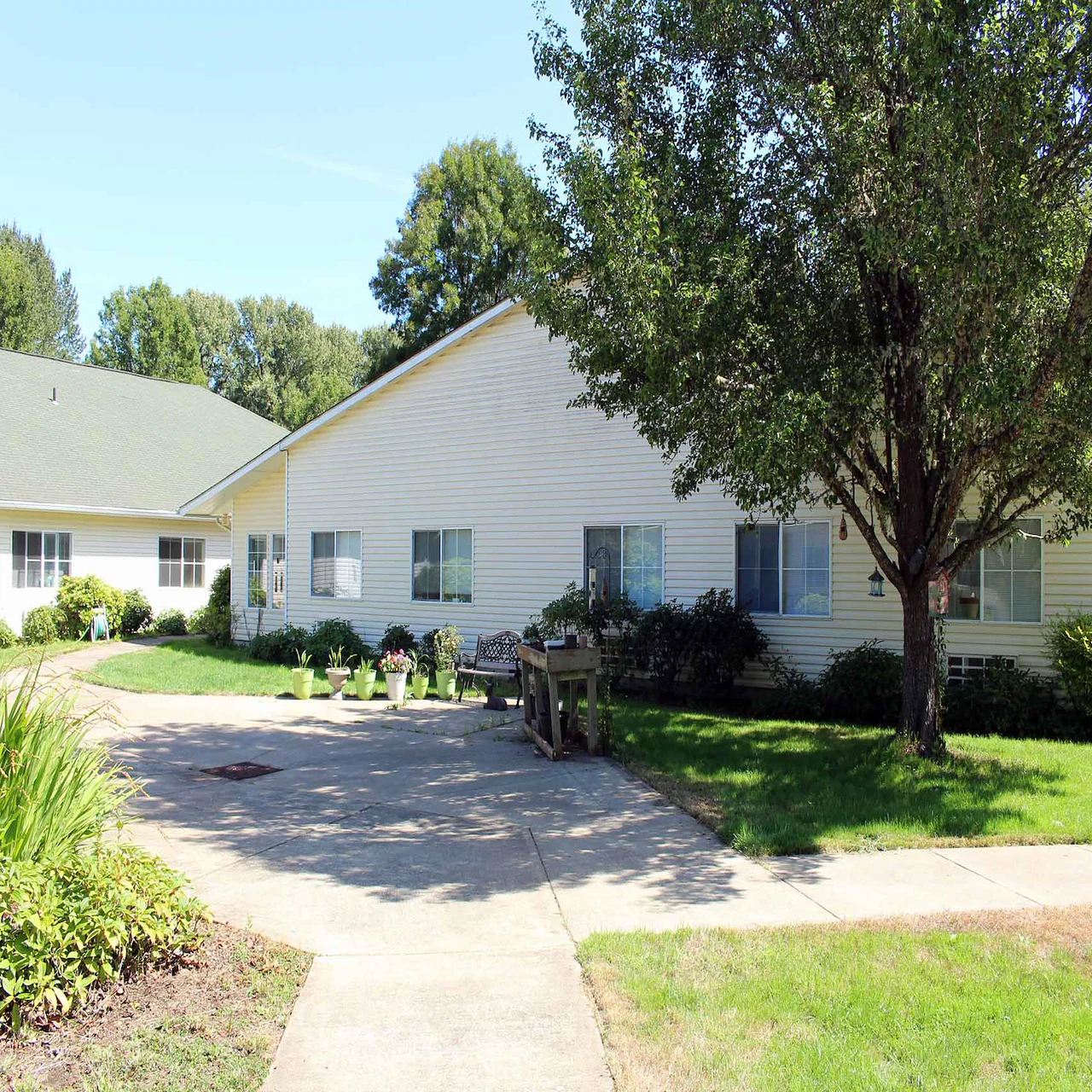 Image of River Park Senior Living (2)