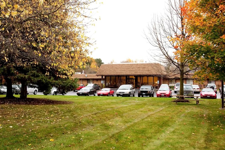 Image of Crystal Pines Rehabilitation & Health Care Center (4)