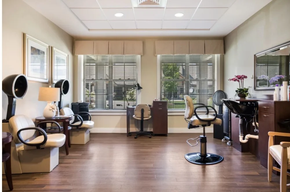 Liberty Place Senior Assisted Living Memory Care in West Chester, OH beauty and hair salon