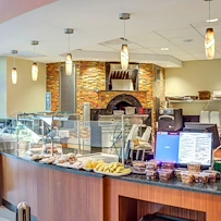Image of Lake Forest Place (5)