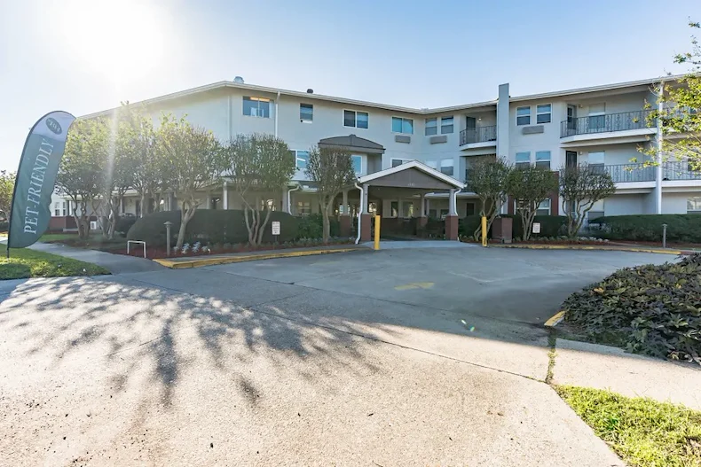 Image of Nouveau Marc by Barclay House (1)