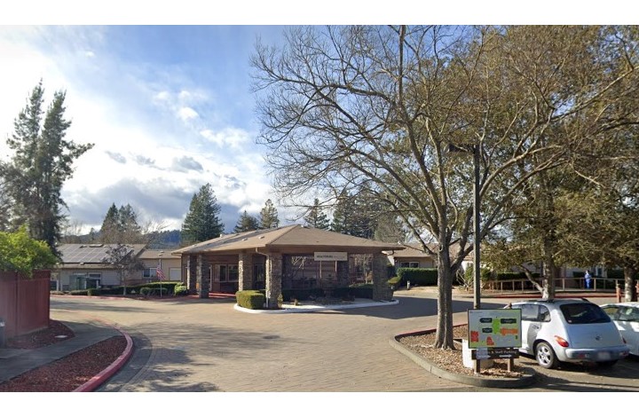 Image of Healdsburg Senior Living (1)