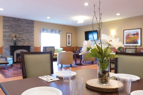 Image of Amberwood Manor (5)