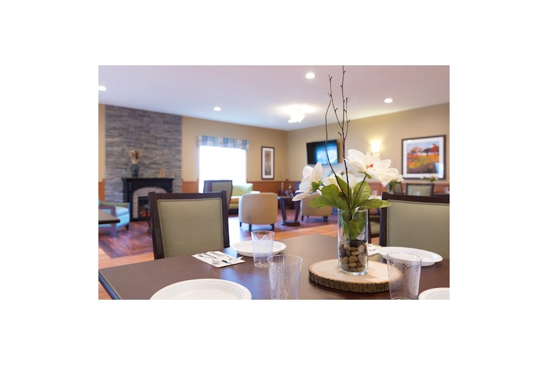 Image of Amberwood Manor (5)