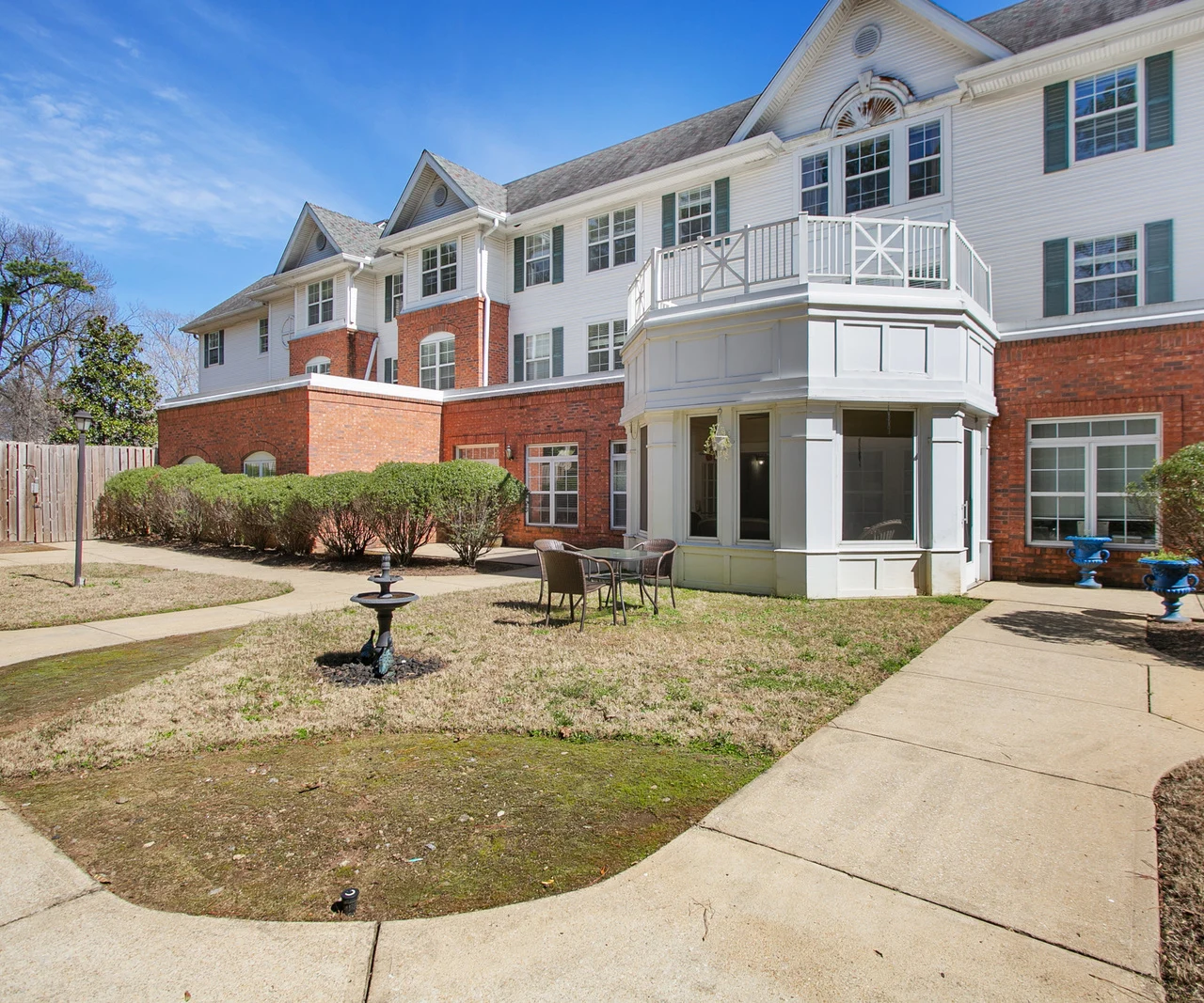 Image of Charter Senior Living of Vinings (2)