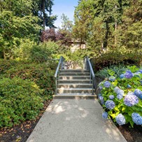 Walkways around Cristwood Park