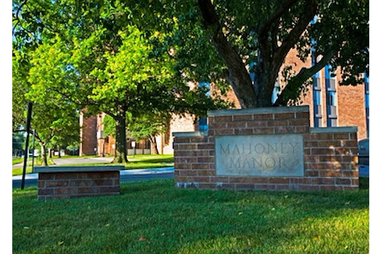 Image of Mahoney Manor (4)
